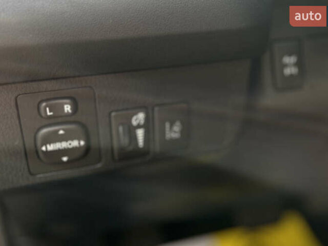 Чорний Тойота РАВ 4, об'ємом двигуна 2.49 л та пробігом 48 тис. км за 19100 $, фото 24 на Automoto.ua