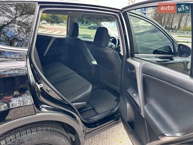 Тойота РАВ 4 2018 в Кропивницком (Кировограде) на Automoto.ua Черный Тойота РАВ 4, объемом двигателя 2.49 л и пробегом 100 тыс. км за 20000 $, фото 17 на Automoto.ua