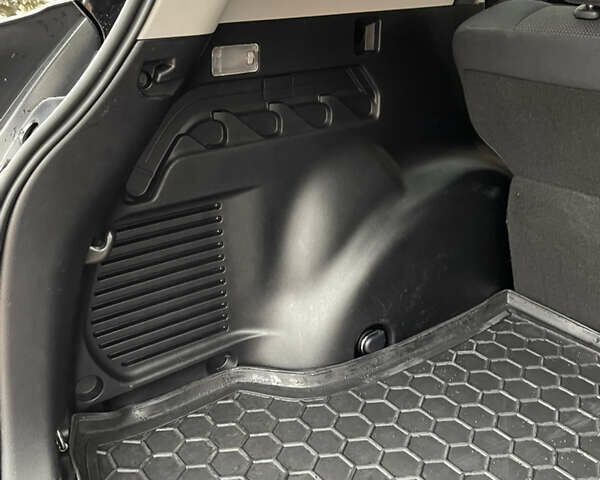 Черный Тойота РАВ 4, объемом двигателя 2.49 л и пробегом 98 тыс. км за 22000 $, фото 30 на Automoto.ua