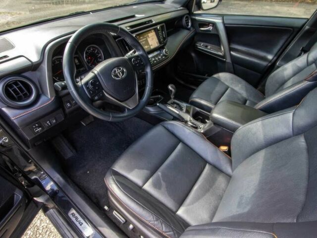 Черный Тойота РАВ 4, объемом двигателя 2.5 л и пробегом 41 тыс. км за 12000 $, фото 6 на Automoto.ua