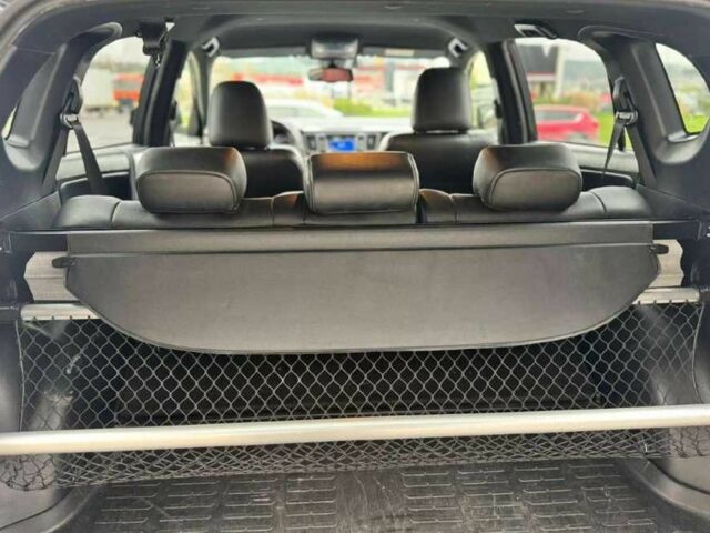 Черный Тойота РАВ 4, объемом двигателя 2.5 л и пробегом 115 тыс. км за 13000 $, фото 9 на Automoto.ua