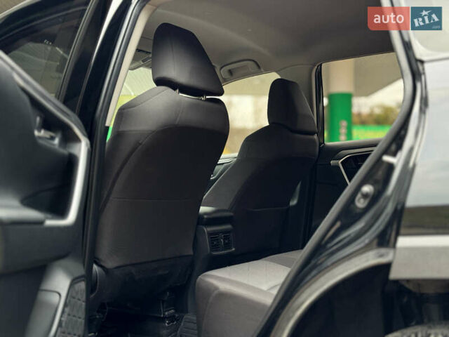 Чорний Тойота РАВ 4, об'ємом двигуна 1.99 л та пробігом 186 тис. км за 24500 $, фото 15 на Automoto.ua