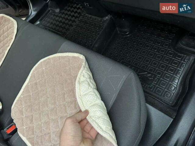 Черный Тойота РАВ 4, объемом двигателя 1.99 л и пробегом 162 тыс. км за 25500 $, фото 49 на Automoto.ua