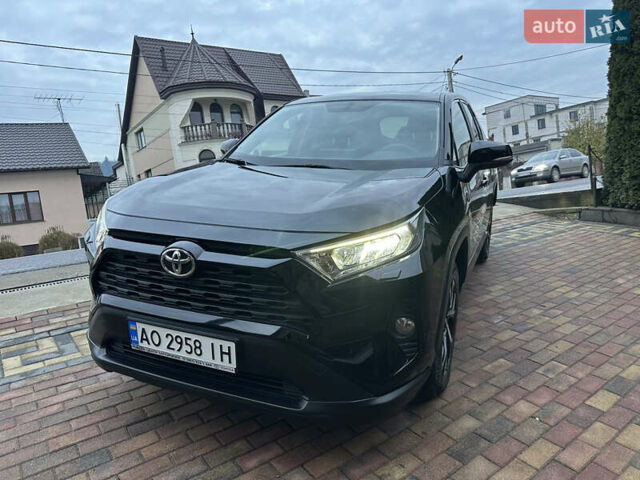 Черный Тойота РАВ 4, объемом двигателя 1.99 л и пробегом 162 тыс. км за 25500 $, фото 1 на Automoto.ua