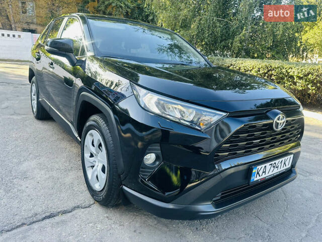 Черный Тойота РАВ 4, объемом двигателя 1.99 л и пробегом 28 тыс. км за 24800 $, фото 9 на Automoto.ua