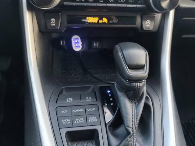 Чорний Тойота РАВ 4, об'ємом двигуна 2.49 л та пробігом 98 тис. км за 22500 $, фото 26 на Automoto.ua