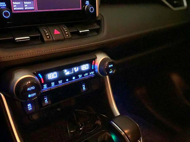 Черный Тойота РАВ 4, объемом двигателя 2 л и пробегом 110 тыс. км за 24500 $, фото 10 на Automoto.ua