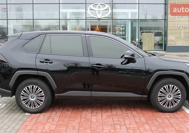 Черный Тойота РАВ 4, объемом двигателя 1.99 л и пробегом 188 тыс. км за 24500 $, фото 4 на Automoto.ua