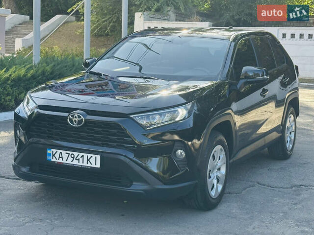 Черный Тойота РАВ 4, объемом двигателя 1.99 л и пробегом 28 тыс. км за 24800 $, фото 12 на Automoto.ua