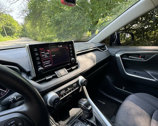 Чорний Тойота РАВ 4, об'ємом двигуна 1.99 л та пробігом 155 тис. км за 27500 $, фото 19 на Automoto.ua