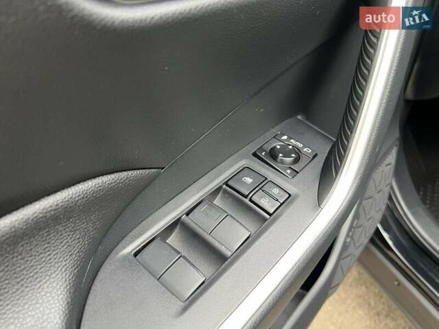 Черный Тойота РАВ 4, объемом двигателя 1.99 л и пробегом 184 тыс. км за 23555 $, фото 20 на Automoto.ua