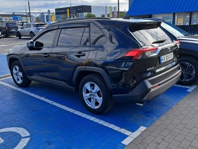 Черный Тойота РАВ 4, объемом двигателя 2 л и пробегом 128 тыс. км за 25500 $, фото 1 на Automoto.ua