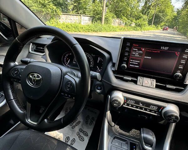 Чорний Тойота РАВ 4, об'ємом двигуна 1.99 л та пробігом 155 тис. км за 27500 $, фото 16 на Automoto.ua