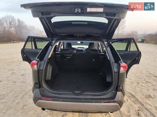 Чорний Тойота РАВ 4, об'ємом двигуна 2.49 л та пробігом 98 тис. км за 22500 $, фото 13 на Automoto.ua