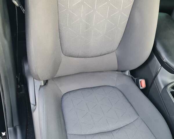 Тойота РАВ 4 2019 в Львове на Automoto.ua Черный Тойота РАВ 4, объемом двигателя 1.99 л и пробегом 162 тыс. км за 22500 $, фото 38 на Automoto.ua