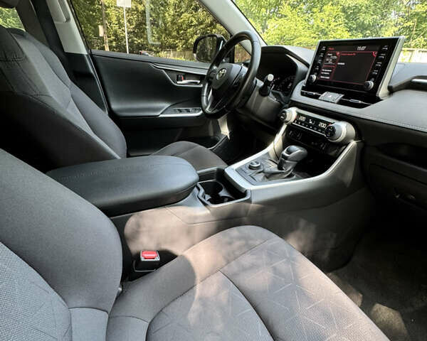 Чорний Тойота РАВ 4, об'ємом двигуна 1.99 л та пробігом 155 тис. км за 27500 $, фото 15 на Automoto.ua