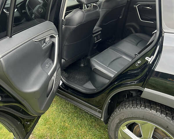 Чорний Тойота РАВ 4, об'ємом двигуна 2.49 л та пробігом 63 тис. км за 36000 $, фото 26 на Automoto.ua