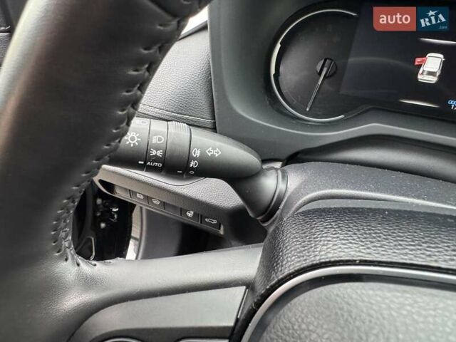 Черный Тойота РАВ 4, объемом двигателя 1.99 л и пробегом 17 тыс. км за 31999 $, фото 6 на Automoto.ua