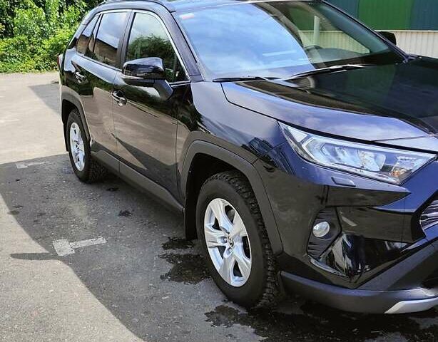Черный Тойота РАВ 4, объемом двигателя 1.99 л и пробегом 17 тыс. км за 31900 $, фото 1 на Automoto.ua