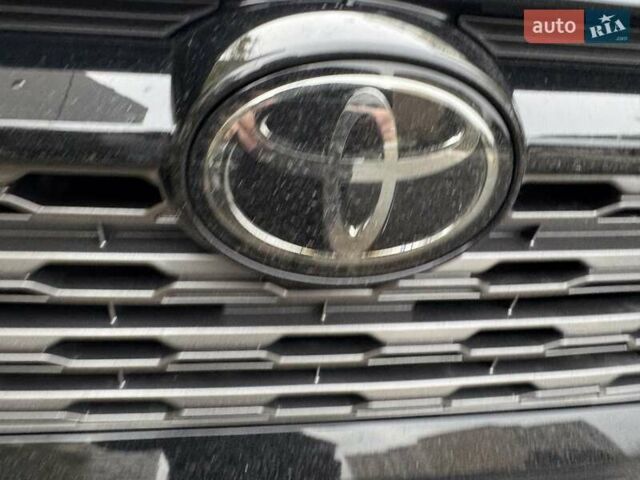 Черный Тойота РАВ 4, объемом двигателя 1.99 л и пробегом 17 тыс. км за 31999 $, фото 11 на Automoto.ua