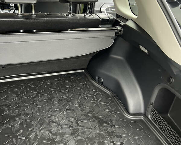 Чорний Тойота РАВ 4, об'ємом двигуна 2.49 л та пробігом 63 тис. км за 36000 $, фото 36 на Automoto.ua