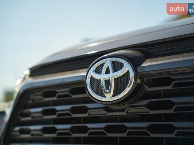 Черный Тойота РАВ 4, объемом двигателя 1.99 л и пробегом 52 тыс. км за 29900 $, фото 11 на Automoto.ua