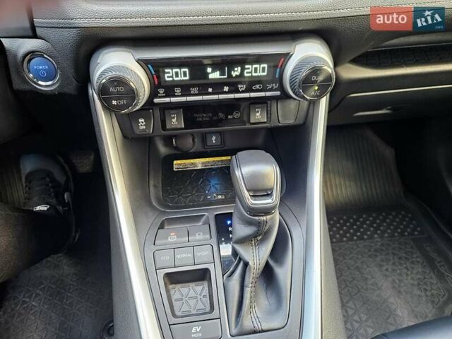 Чорний Тойота РАВ 4, об'ємом двигуна 2.5 л та пробігом 92 тис. км за 31890 $, фото 40 на Automoto.ua