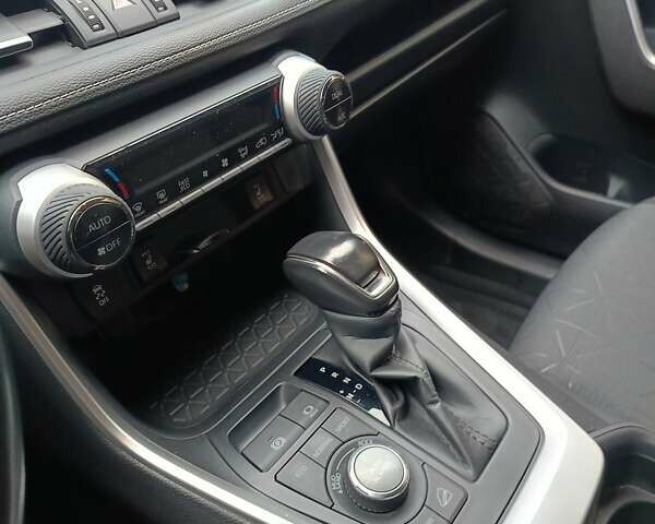 Черный Тойота РАВ 4, объемом двигателя 2 л и пробегом 48 тыс. км за 29000 $, фото 7 на Automoto.ua