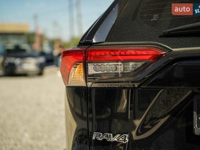 Черный Тойота РАВ 4, объемом двигателя 1.99 л и пробегом 52 тыс. км за 29900 $, фото 6 на Automoto.ua