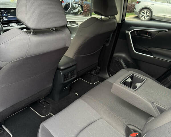 Черный Тойота РАВ 4, объемом двигателя 2.5 л и пробегом 97 тыс. км за 29300 $, фото 12 на Automoto.ua