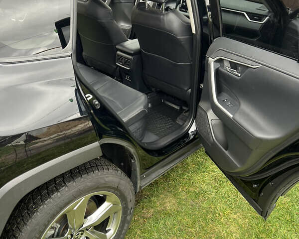 Чорний Тойота РАВ 4, об'ємом двигуна 2.49 л та пробігом 63 тис. км за 36000 $, фото 32 на Automoto.ua