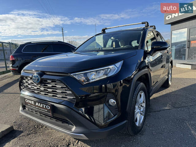 Тойота РАВ 4 2021 в Киеве на Automoto.ua Черный Тойота РАВ 4, объемом двигателя 2.5 л и пробегом 102 тыс. км за 32490 $, фото 1 на Automoto.ua