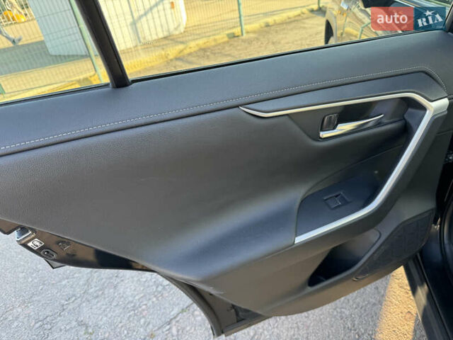 Тойота РАВ 4 2021 в Киеве на Automoto.ua Черный Тойота РАВ 4, объемом двигателя 2.5 л и пробегом 102 тыс. км за 32490 $, фото 25 на Automoto.ua