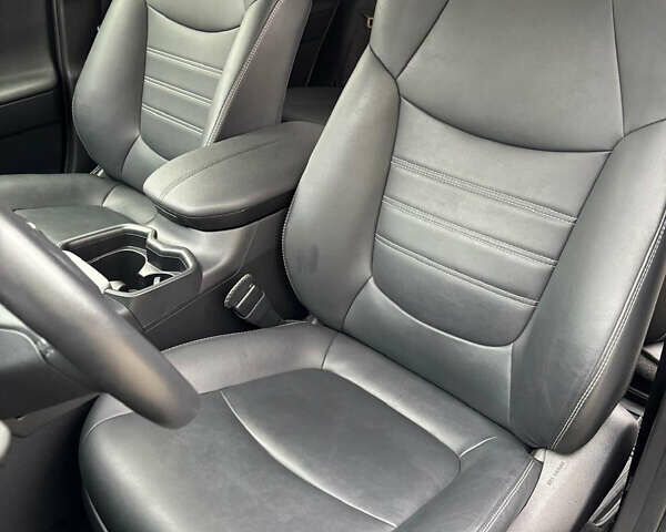 Чорний Тойота РАВ 4, об'ємом двигуна 1.99 л та пробігом 29 тис. км за 37400 $, фото 45 на Automoto.ua