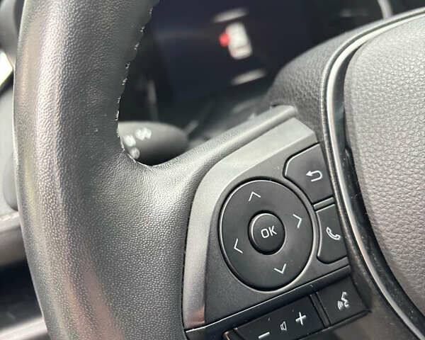 Чорний Тойота РАВ 4, об'ємом двигуна 1.99 л та пробігом 29 тис. км за 37400 $, фото 69 на Automoto.ua