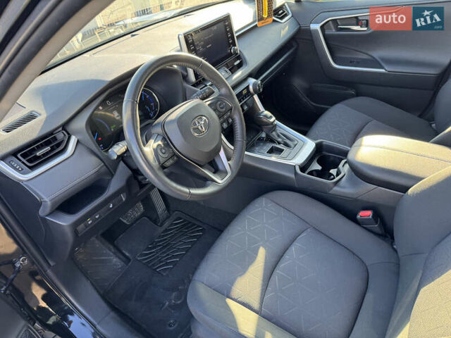 Тойота РАВ 4 2021 в Киеве на Automoto.ua Черный Тойота РАВ 4, объемом двигателя 2.5 л и пробегом 102 тыс. км за 32490 $, фото 14 на Automoto.ua