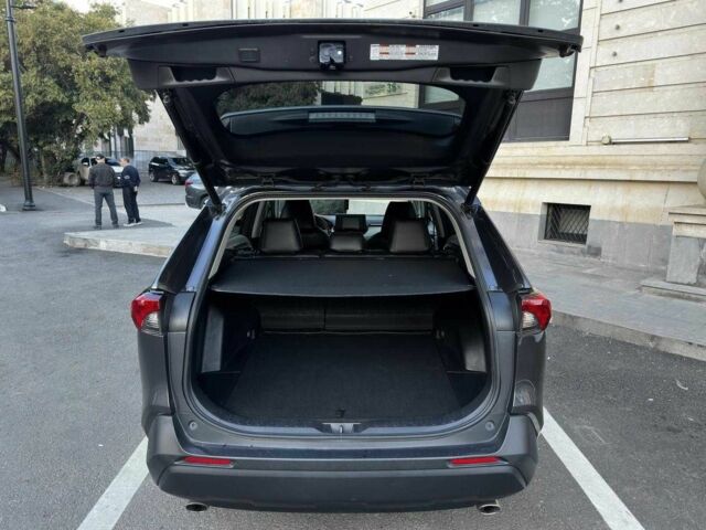 Черный Тойота РАВ 4, объемом двигателя 2.5 л и пробегом 88 тыс. км за 18700 $, фото 6 на Automoto.ua