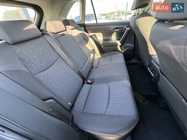 Тойота РАВ 4 2021 в Киеве на Automoto.ua Черный Тойота РАВ 4, объемом двигателя 2.5 л и пробегом 102 тыс. км за 32490 $, фото 31 на Automoto.ua