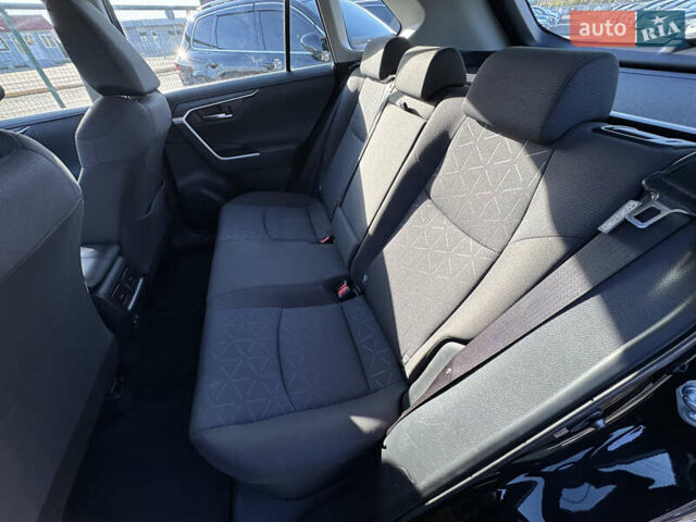 Тойота РАВ 4 2021 в Киеве на Automoto.ua Черный Тойота РАВ 4, объемом двигателя 2.5 л и пробегом 102 тыс. км за 32490 $, фото 26 на Automoto.ua