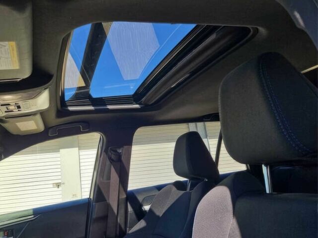 Черный Тойота РАВ 4, объемом двигателя 2.5 л и пробегом 15 тыс. км за 17000 $, фото 5 на Automoto.ua