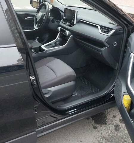 Чорний Тойота РАВ 4, об'ємом двигуна 1.99 л та пробігом 46 тис. км за 32000 $, фото 7 на Automoto.ua