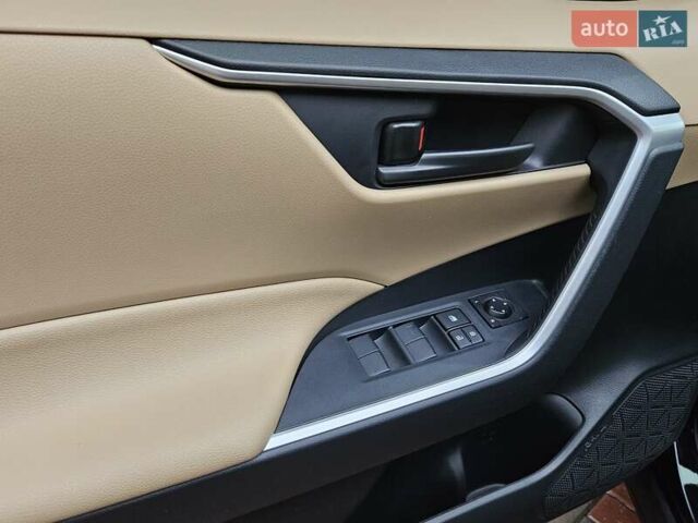 Черный Тойота РАВ 4, объемом двигателя 2.5 л и пробегом 53 тыс. км за 27700 $, фото 14 на Automoto.ua