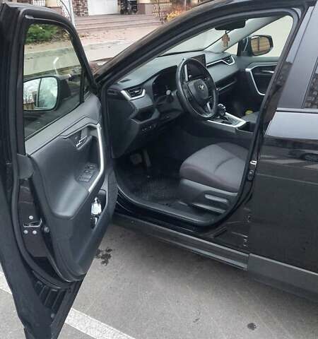 Чорний Тойота РАВ 4, об'ємом двигуна 1.99 л та пробігом 46 тис. км за 32000 $, фото 6 на Automoto.ua