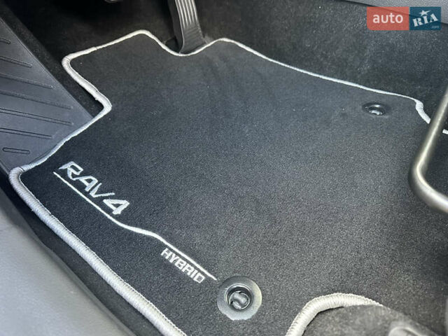 Черный Тойота РАВ 4, объемом двигателя 2.49 л и пробегом 67 тыс. км за 35950 $, фото 66 на Automoto.ua