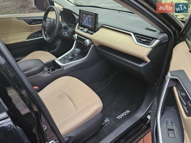 Черный Тойота РАВ 4, объемом двигателя 2.5 л и пробегом 53 тыс. км за 27700 $, фото 17 на Automoto.ua