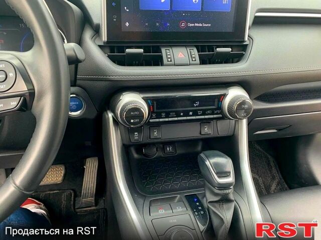 Чорний Тойота РАВ 4, об'ємом двигуна 2.5 л та пробігом 55 тис. км за 25000 $, фото 4 на Automoto.ua