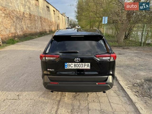 Черный Тойота РАВ 4, объемом двигателя 1.99 л и пробегом 34 тыс. км за 29500 $, фото 1 на Automoto.ua