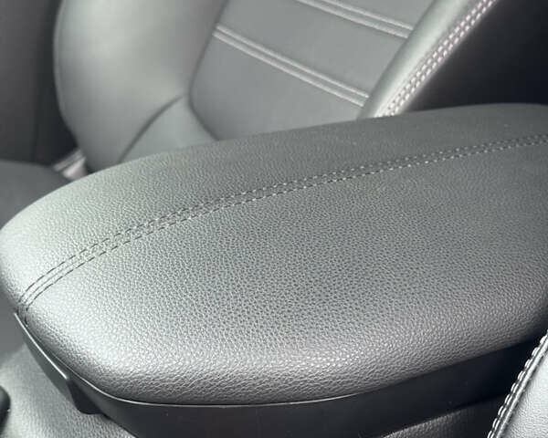 Чорний Тойота РАВ 4, об'ємом двигуна 2.49 л та пробігом 18 тис. км за 44000 $, фото 18 на Automoto.ua