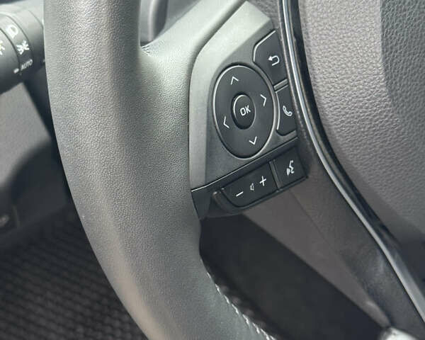 Чорний Тойота РАВ 4, об'ємом двигуна 2.49 л та пробігом 18 тис. км за 44000 $, фото 10 на Automoto.ua