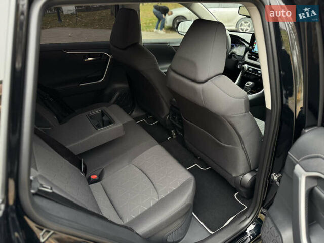 Черный Тойота РАВ 4, объемом двигателя 2.49 л и пробегом 30 тыс. км за 38200 $, фото 37 на Automoto.ua